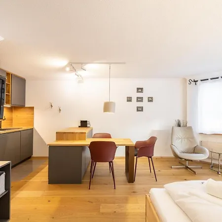 7304 Pure Freude In Dieser Stilvoll Renovierten Mit Moderner Kueche Vulpera