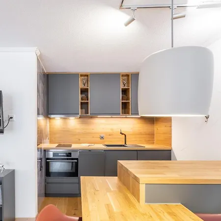 Appartement 7304 Pure Freude In Dieser Stilvoll Renovierten Mit Moderner Kueche